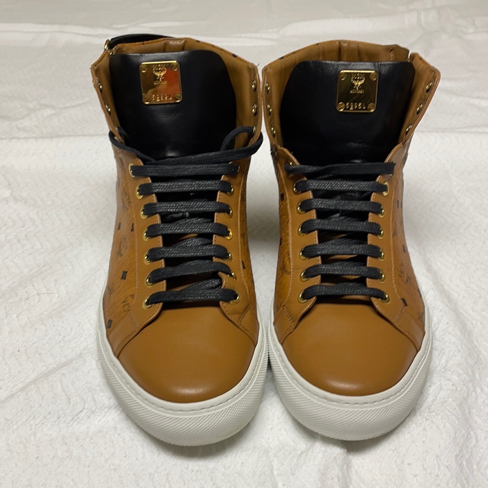 MCM Visetto High Top Shoes